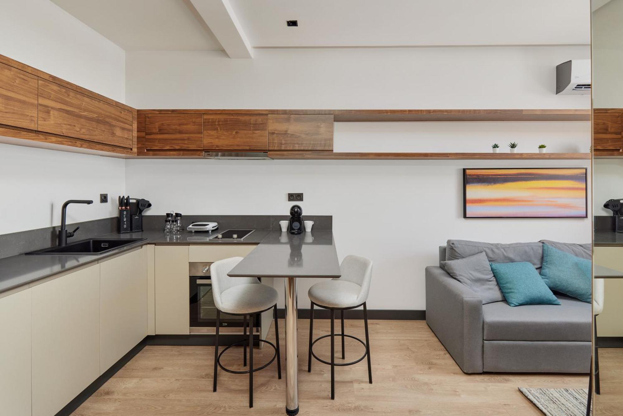 Bayview Hills Luxury Residences Тиват Экстерьер фото