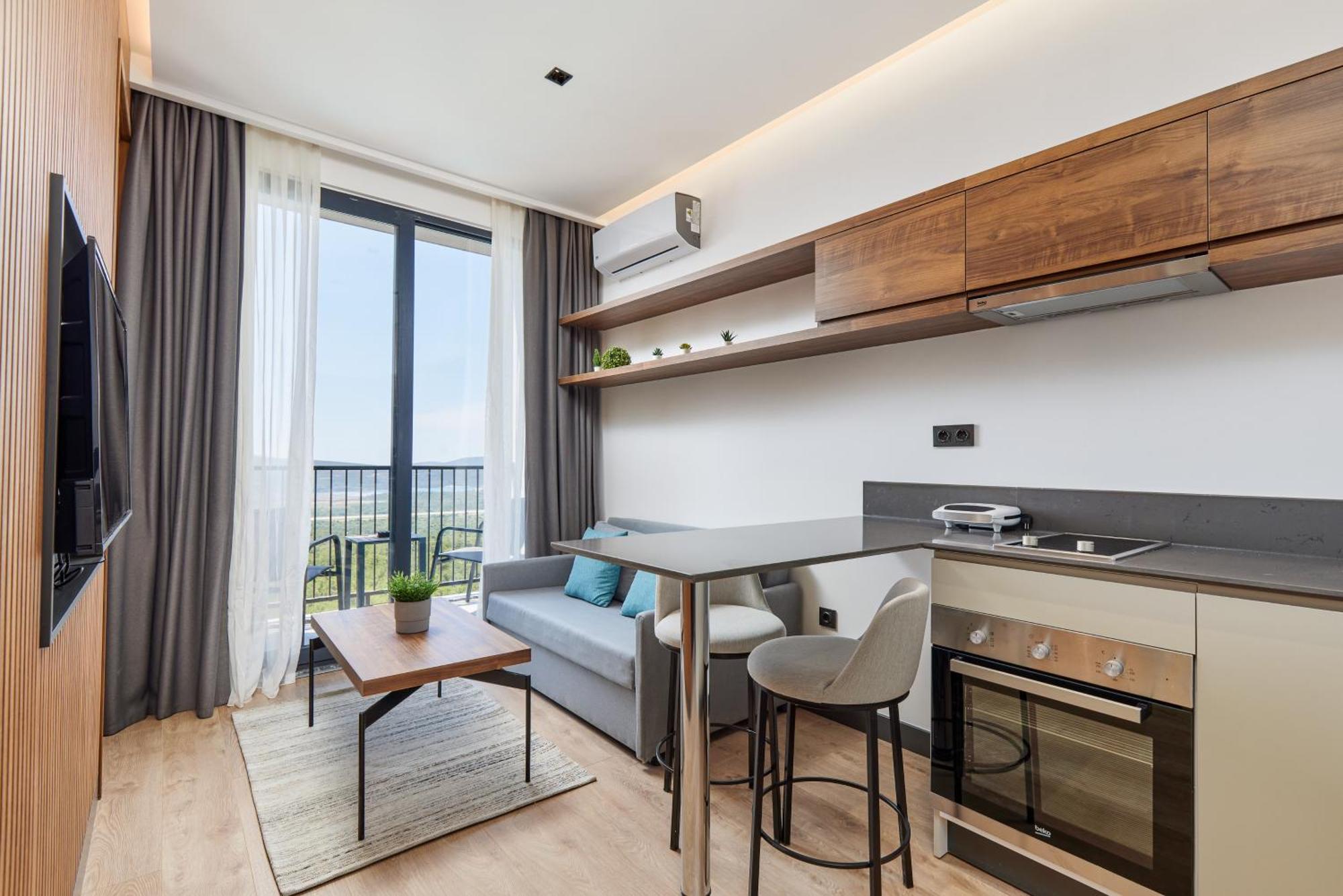 Bayview Hills Luxury Residences Тиват Экстерьер фото