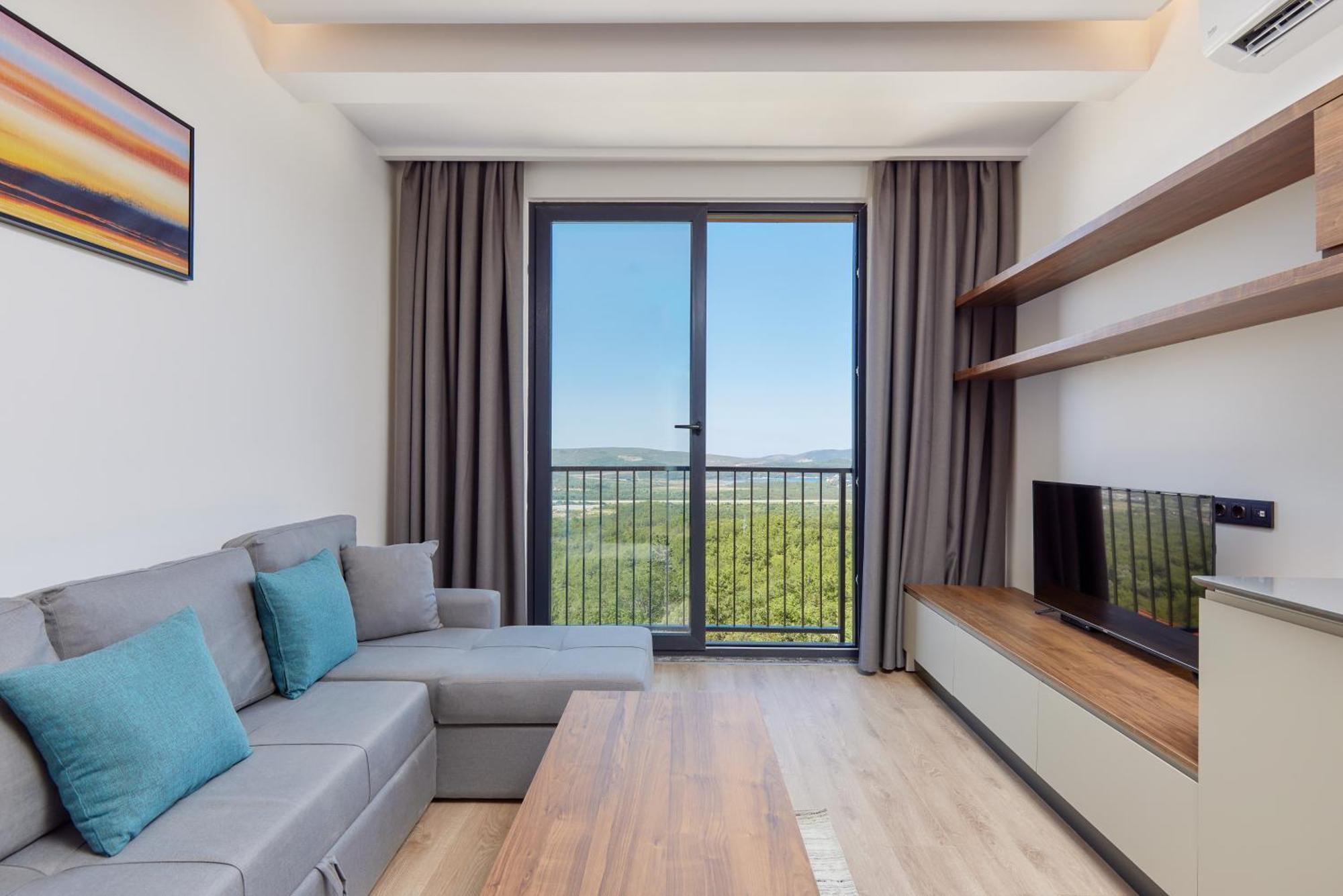 Bayview Hills Luxury Residences Тиват Экстерьер фото